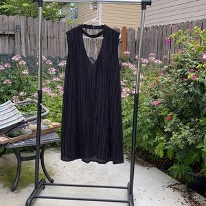 Soho Black Pleated Midi Dress with Collar